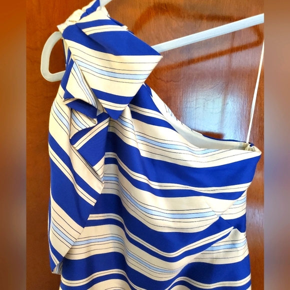 Banana Republic Dresses & Skirts - NWT Banana Republic One-Shoulder Blue Striped Size 4 Dress